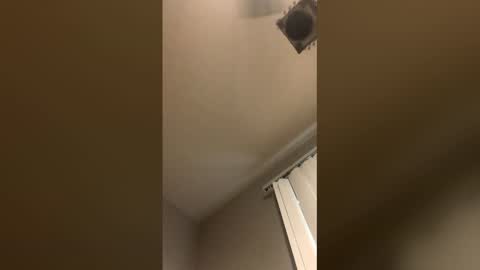 cummer23245 online show from April 12, 1:37 pm