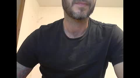 Snapshot of cummincock04 chatting on January 31, 4:06 pm cummincock04 online show from January 31, 4:06 pm