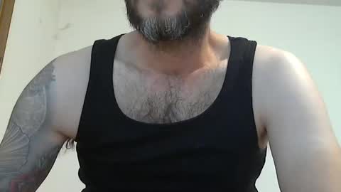 Snapshot of cummincock04 chatting on January 13, 8:37 am cummincock04 online show from January 13, 8:37 am