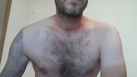 Snapshot of cummincock04 chatting on September 14, 10:38 am cummincock04 online show from September 14, 10:38 am