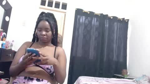 Snapshot of cuplex_hotlatina94 chatting on October 15, 11:44 am dominic and julieta... independent models online show from October 15, 11:44 am