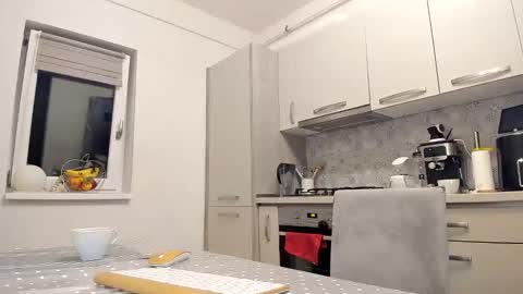 maria  alex online show from September 16, 3:08 am