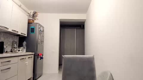 maria  alex online show from February 18, 4:04 am