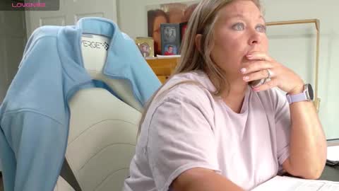 curious couple online show from December 1, 3:10 pm