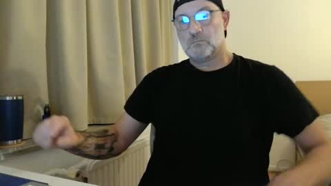 Curman85 online show from January 9, 11:43 pm