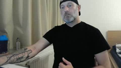 Curman85 online show from December 22, 12:07 am