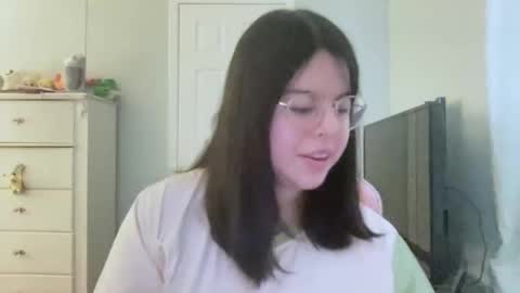 Emmie online show from January 11, 1:28 pm