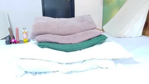Snapshot of curvyebonyy_ chatting on March 1, 10:21 pm Danna online show from March 1, 10:21 pm