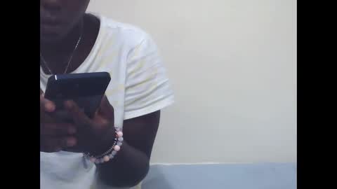 curvynubian online show from April 28, 10:30 am