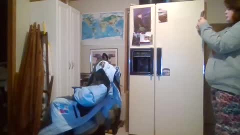 Snapshot of curvyplayday chatting on January 21, 2:11 am dahlia -kim online show from January 21, 2:11 am