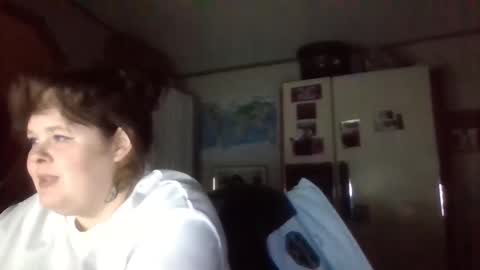 Snapshot of curvyplayday chatting on February 5, 2:08 am dahlia -kim online show from February 5, 2:08 am