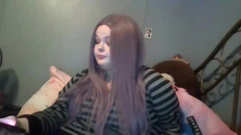 Snapshot of curvyplayday chatting on February 12, 8:27 am dahlia -kim online show from February 12, 8:27 am