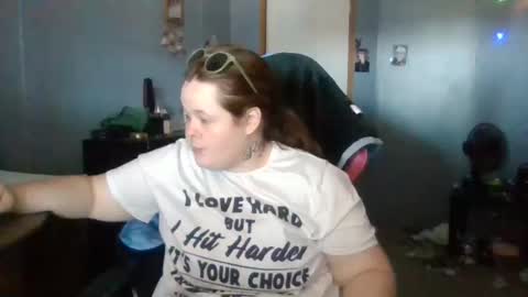 Snapshot of curvyplayday chatting on March 11, 5:57 pm dahlia -kim online show from March 11, 5:57 pm