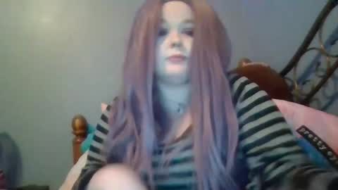 Snapshot of curvyplayday chatting on February 12, 5:05 am dahlia -kim online show from February 12, 5:05 am