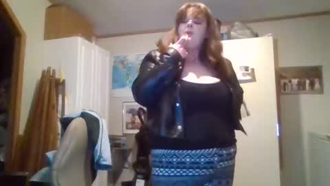 Snapshot of curvyplayday chatting on February 10, 5:03 am dahlia -kim online show from February 10, 5:03 am