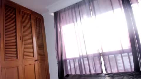 Snapshot of curvypornxxx chatting on March 4, 12:22 pm curvypornxxx online show from March 4, 12:22 pm