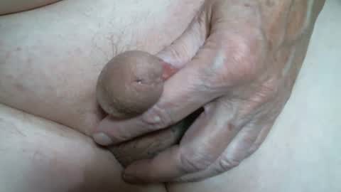 Snapshot of cutandwaxed2 chatting on December 13, 2:05 pm BI SMOOTH MATURE  SUB online show from December 13, 2:05 pm