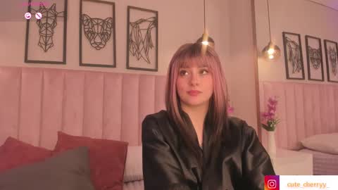 Snapshot of cute__cherry_ chatting on September 17, 12:47 am Amber online show from September 17, 12:47 am