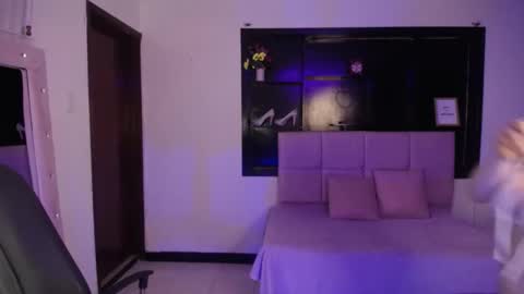 Snapshot of cute_angel_1 chatting on September 15, 12:50 pm cute_angel_1 online show from September 15, 12:50 pm