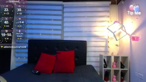 Snapshot of cute_angel_1 chatting on September 24, 1:29 pm cute_angel_1 online show from September 24, 1:29 pm