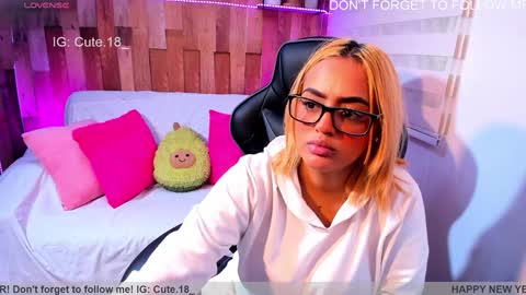    Independent Model online show from January 5, 10:50 pm