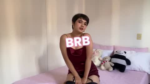 Snapshot of cute_eyess chatting on January 15, 3:29 pm Cute online show from January 15, 3:29 pm