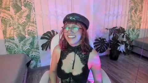 Sofa  online show from December 2, 9:02 pm