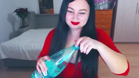 Snapshot of cute_jes chatting on February 19, 5:49 pm cute_jes online show from February 19, 5:49 pm