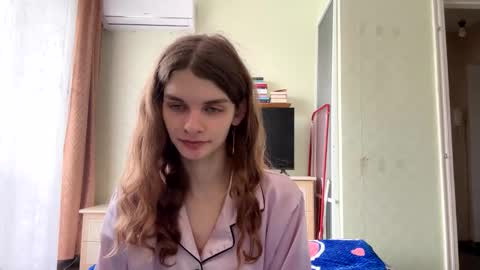 Snapshot of cute_kitte chatting on October 3, 6:43 am cute_kitte online show from October 3, 6:43 am