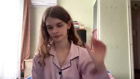 Snapshot of cute_kitte chatting on October 2, 6:34 am cute_kitte online show from October 2, 6:34 am