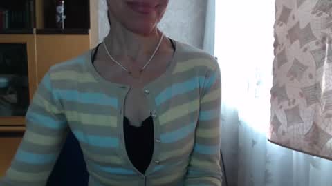 Snapshot of cute_lion_ chatting on February 8, 8:31 am cute_lion_ online show from February 8, 8:31 am