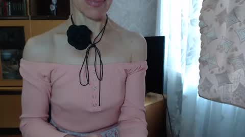 Snapshot of cute_lion_ chatting on February 2, 9:29 am cute_lion_ online show from February 2, 9:29 am
