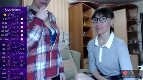 Snapshot of cute_lion_ chatting on February 15, 2:22 pm cute_lion_ online show from February 15, 2:22 pm