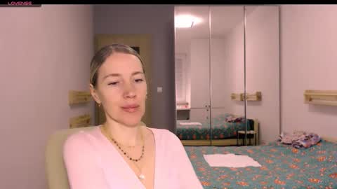 cute_lion_ online show from January 7, 4:01 pm