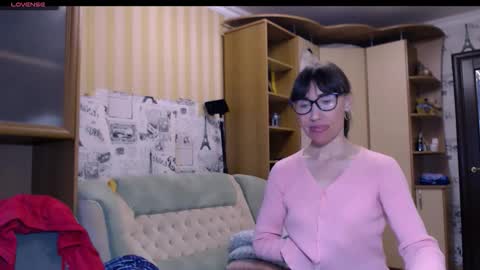 cute_lion_ online show from February 25, 1:47 pm