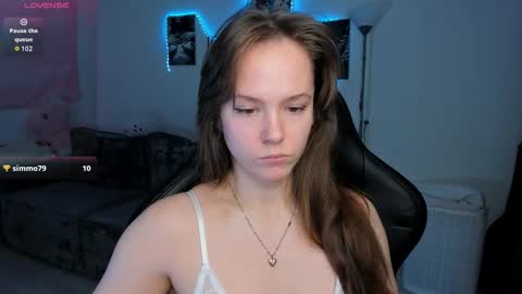 Snapshot of cute_little_ass chatting on September 20, 1:25 pm Emily online show from September 20, 1:25 pm