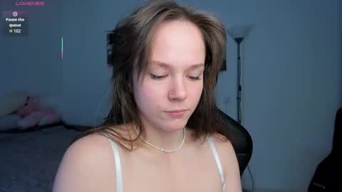 Snapshot of cute_little_ass chatting on October 15, 11:55 am Emily online show from October 15, 11:55 am