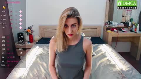 Snapshot of cute_milana chatting on March 10, 8:28 am Milana online show from March 10, 8:28 am