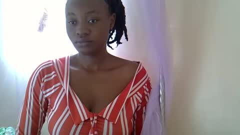 cute_savanna online show from January 23, 5:45 am