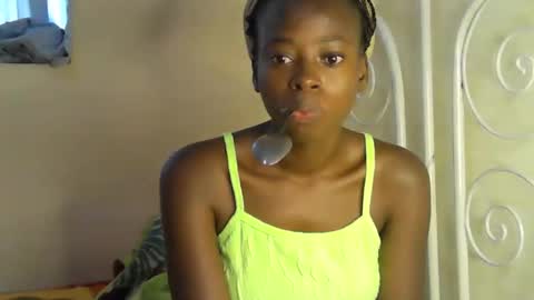 cute_sonny online show from September 30, 6:35 am