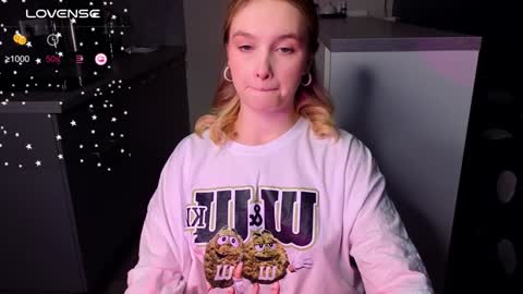 Sue online show from December 5, 1:11 pm