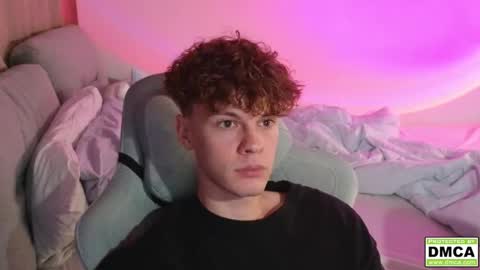 Snapshot of cute_thomas chatting on September 25, 7:21 pm Thomas - online show from September 25, 7:21 pm