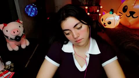Snapshot of cuteambervi chatting on October 20, 12:48 am Princess Amber online show from October 20, 12:48 am