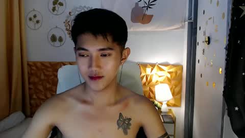Snapshot of cuteasiancock98 chatting on March 12, 7:58 pm Steph online show from March 12, 7:58 pm