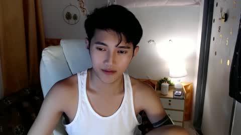 Snapshot of cuteasiancock98 chatting on March 4, 5:53 am Steph online show from March 4, 5:53 am