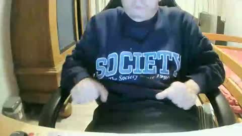 Snapshot of cuteboy090 chatting on September 21, 4:11 pm Cuteboy090 online show from September 21, 4:11 pm