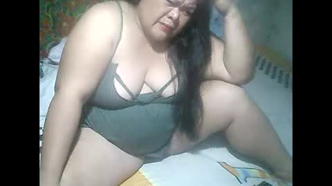 Snapshot of cutechubbyasian chatting on October 18, 1:37 pm cutechubbyasian online show from October 18, 1:37 pm