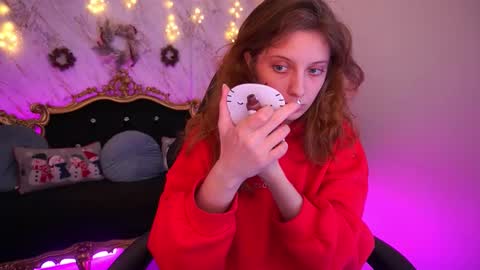 Foxy online show from January 8, 2:45 pm