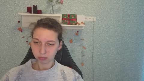 Elli online show from December 20, 7:04 am