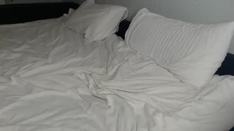 Snapshot of cuteemouse chatting on January 1, 1:16 pm Anna online show from January 1, 1:16 pm